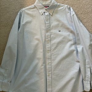 Vineyard Vines Men blue pinstripe button down long sleeve shirt